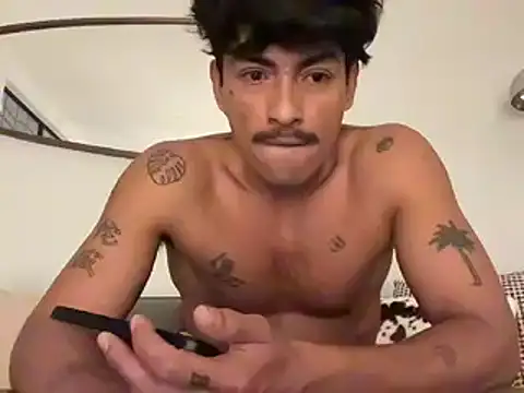 bernal666 online show from December 22, 2025, 2:52 am