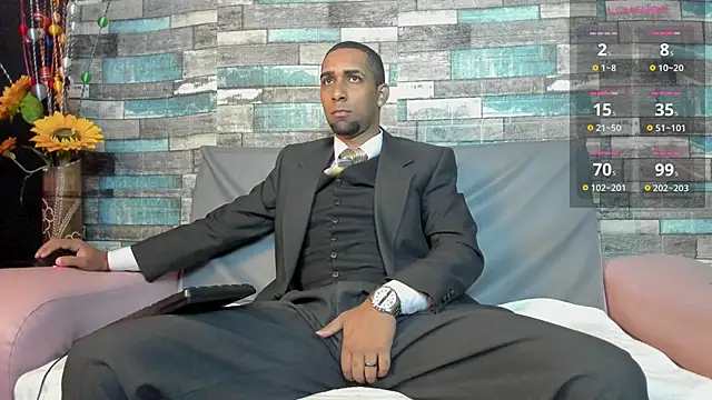 Snapshot of Paolo_johnson chatting on January 20, 2025, 11:56 am Paolo johnson online show from January 20, 2025, 11:56 am