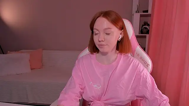 foxyMistrees online show from March 1, 2025, 3:43 am