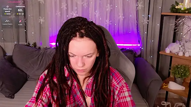 CoreyJane online show from December 18, 2025, 5:57 am