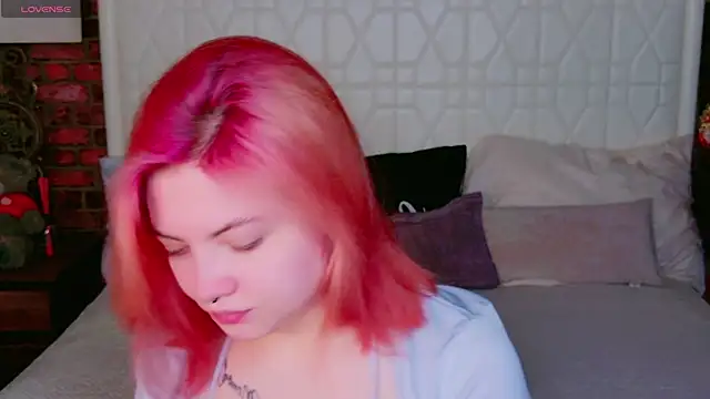 Snapshot of Lisa_Adam chatting on March 7, 2025, 4:02 am Lisa Adam online show from March 7, 2025, 4:02 am