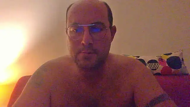 porompomperro online show from December 1, 2024, 6:41 pm
