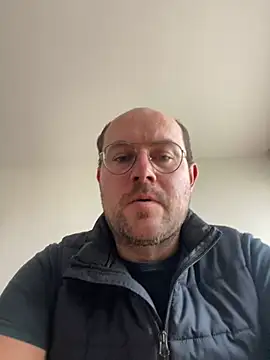 porompomperro online show from December 27, 2024, 10:55 am