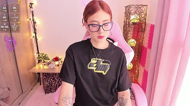 Snapshot of violet_ch chatting on February 20, 2025, 5:29 pm violet ch online show from February 20, 2025, 5:29 pm