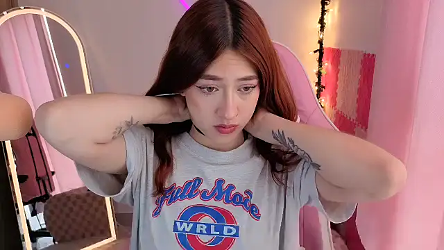 Snapshot of violet_ch chatting on September 23, 2025, 5:38 pm violet ch online show from September 23, 2025, 5:38 pm