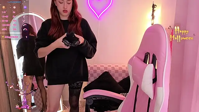 Snapshot of violet_ch chatting on October 13, 2025, 5:24 pm violet ch online show from October 13, 2025, 5:24 pm