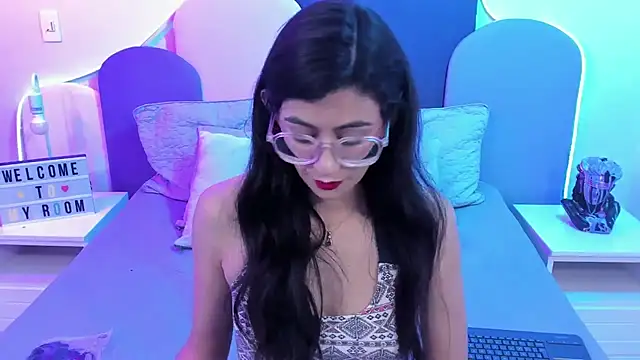 SophieGomez22 online show from February 8, 2025, 11:12 am