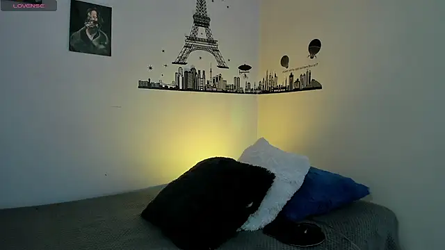 Snapshot of Ares_Johnson chatting on December 14, 2024, 5:36 pm Ares Johnson online show from December 14, 2024, 5:36 pm