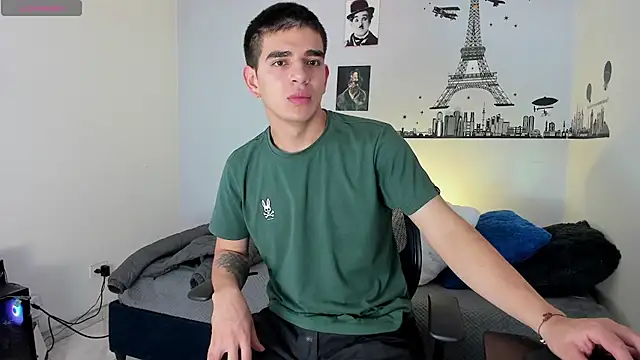 Snapshot of Ares_Johnson chatting on December 16, 2024, 5:22 pm Ares Johnson online show from December 16, 2024, 5:22 pm