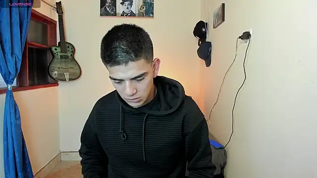 Snapshot of Ares_Johnson chatting on January 31, 2025, 8:54 pm Ares Johnson online show from January 31, 2025, 8:54 pm
