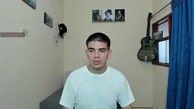 Snapshot of Ares_Johnson chatting on February 3, 2025, 7:00 pm Ares Johnson online show from February 3, 2025, 7:00 pm