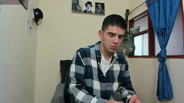 Snapshot of Ares_Johnson chatting on February 4, 2025, 5:34 pm Ares Johnson online show from February 4, 2025, 5:34 pm