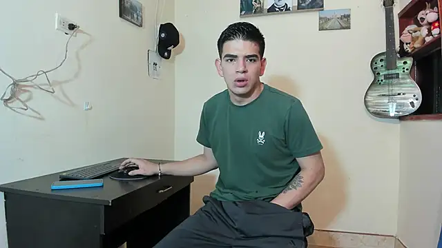 Snapshot of Ares_Johnson chatting on March 12, 2025, 11:31 am Ares Johnson online show from March 12, 2025, 11:31 am
