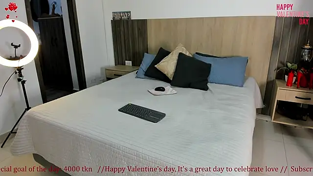 Snapshot of rebeca_cortez_ chatting on February 14, 2026, 7:43 pm rebeca cortez online show from February 14, 2026, 7:43 pm