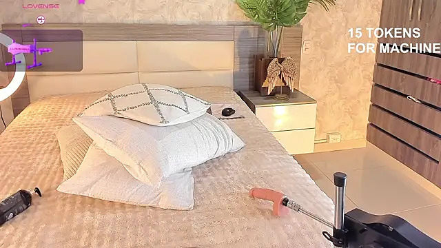 Snapshot of rebeca_cortez_ chatting on March 8, 2026, 2:04 am rebeca cortez online show from March 8, 2026, 2:04 am