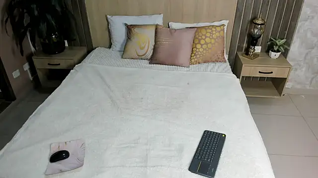 Snapshot of rebeca_cortez_ chatting on June 26, 2026, 1:59 pm rebeca cortez online show from June 26, 2026, 1:59 pm