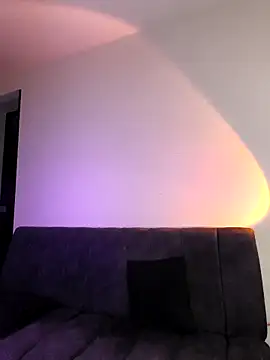 Snapshot of Mazikeen-- chatting on March 26, 2026, 10:59 pm Mazikeen-- online show from March 26, 2026, 10:59 pm