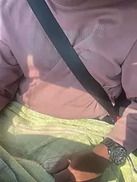 Snapshot of bighorn2000 chatting on February 24, 2025, 4:38 am bighorn2000 online show from February 24, 2025, 4:38 am