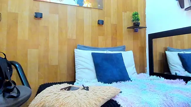 Snapshot of marianaa90 chatting on September 19, 2025, 7:14 pm marianaa90 online show from September 19, 2025, 7:14 pm