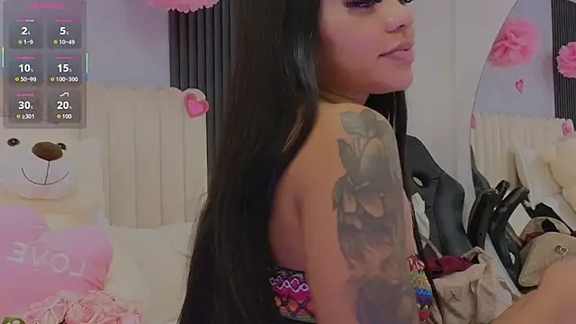 Madiee Rhea online show from April 25, 2026, 7:44 pm
