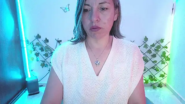 Lady breaks hearts online show from February 13, 2026, 1:18 pm