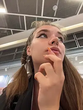 Snapshot of Holy_Tereza chatting on August 7, 2026, 3:36 pm Holy Tereza online show from August 7, 2026, 3:36 pm
