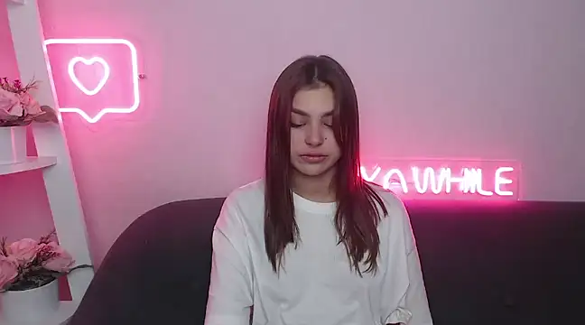 MilanaAngelAs online show from December 13, 2024, 10:41 am