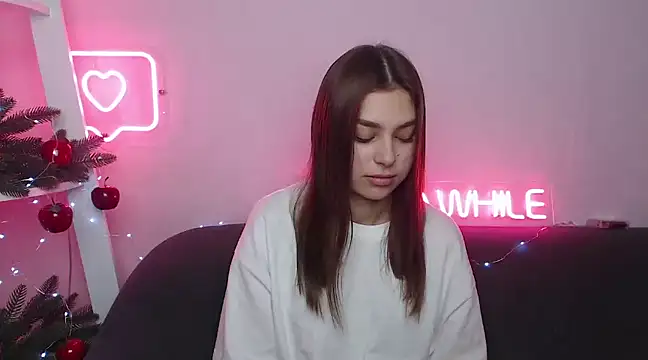 MilanaAngelAs online show from December 16, 2024, 5:38 am