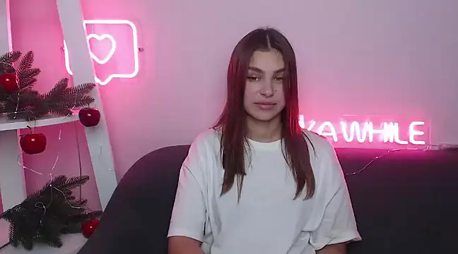 MilanaAngelAs online show from December 22, 2024, 10:49 am