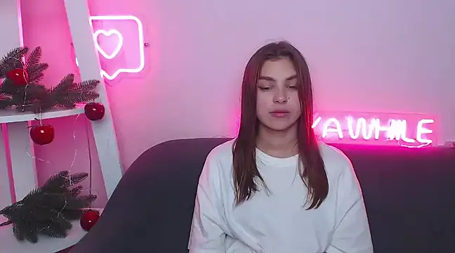 MilanaAngelAs online show from December 24, 2024, 8:55 am