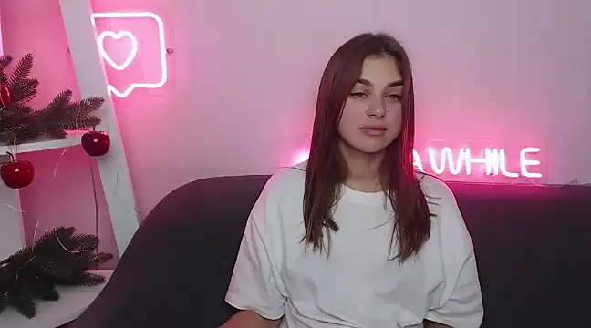 MilanaAngelAs online show from December 28, 2024, 10:03 am