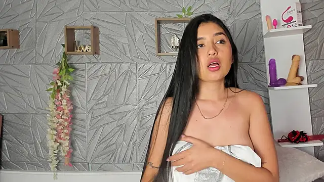 LilithKlain  online show from January 13, 2025, 4:19 pm