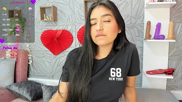 LilithKlain  online show from February 22, 2025, 1:24 pm