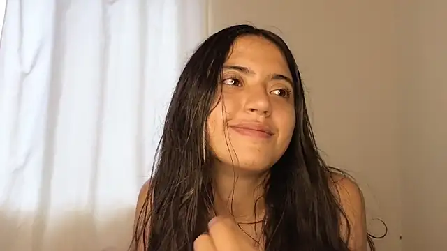 Snapshot of ViolettaSummer chatting on October 9, 2025, 10:08 pm ViolettaSummer online show from October 9, 2025, 10:08 pm