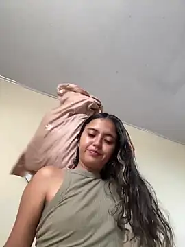 Snapshot of ViolettaSummer chatting on November 1, 2025, 9:39 pm ViolettaSummer online show from November 1, 2025, 9:39 pm