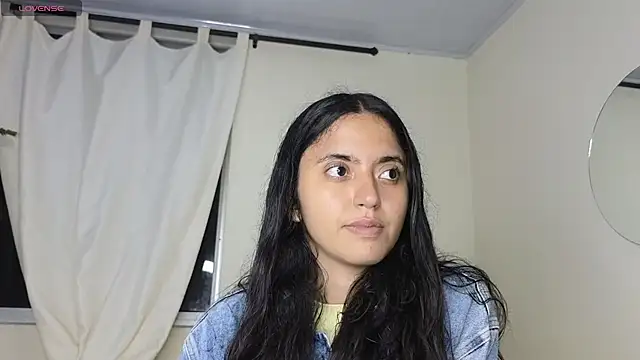 ViolettaSummer online show from November 30, 2025, 1:09 am