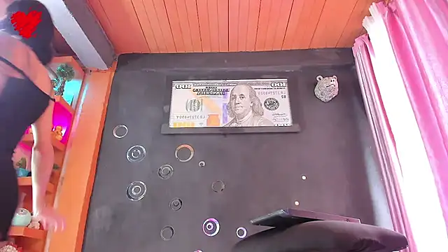 Snapshot of londoreales chatting on November 16, 2025, 3:06 pm londoreales online show from November 16, 2025, 3:06 pm