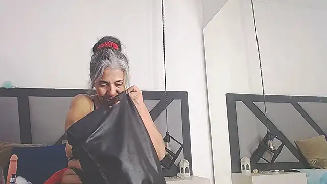 Snapshot of chanel_grant chatting on September 19, 2025, 9:04 pm chanel grant online show from September 19, 2025, 9:04 pm