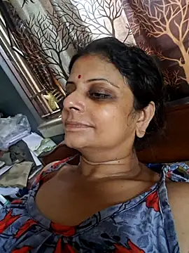 Snapshot of Maaya66 chatting on July 8, 2026, 5:23 am Maaya66 online show from July 8, 2026, 5:23 am