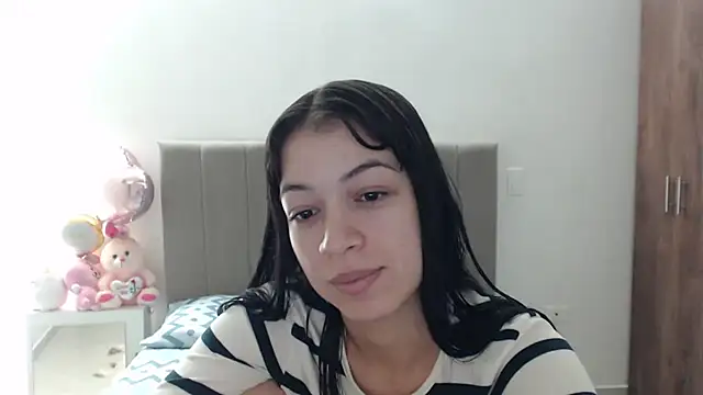 Snapshot of Caribbean_beauty_ chatting on October 13, 2025, 11:38 pm Caribbean beauty online show from October 13, 2025, 11:38 pm