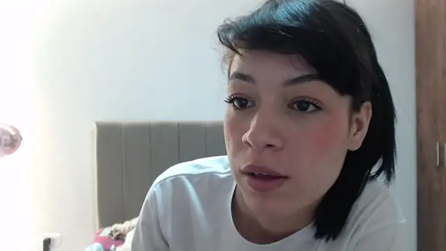 Snapshot of Caribbean_beauty_ chatting on October 31, 2025, 5:41 am Caribbean beauty online show from October 31, 2025, 5:41 am