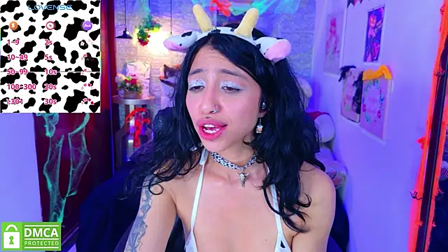 Snapshot of REDHOTTER_ chatting on October 26, 2025, 1:00 am REDHOTTER online show from October 26, 2025, 1:00 am