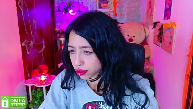 Snapshot of REDHOTTER_ chatting on October 27, 2025, 7:51 pm REDHOTTER online show from October 27, 2025, 7:51 pm