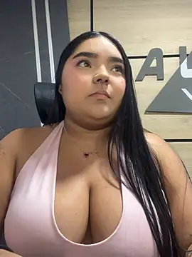 little lissiee online show from June 27, 2026, 1:54 am