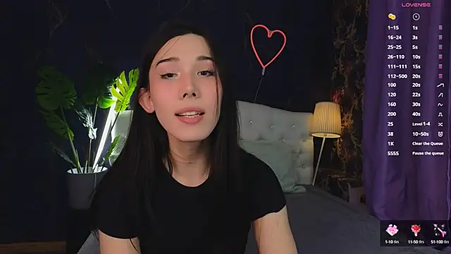 Snapshot of Kaia_Sunshine_Mia chatting on March 9, 2025, 4:44 pm Kaia Sunshine Mia online show from March 9, 2025, 4:44 pm