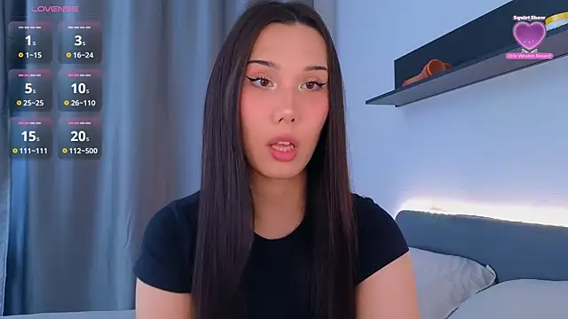 Kaia Sunshine Mia online show from June 19, 2026, 2:32 pm