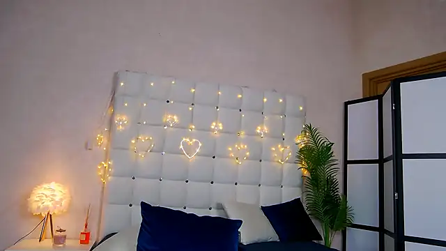 NicoleRosss online show from January 30, 2025, 11:22 am