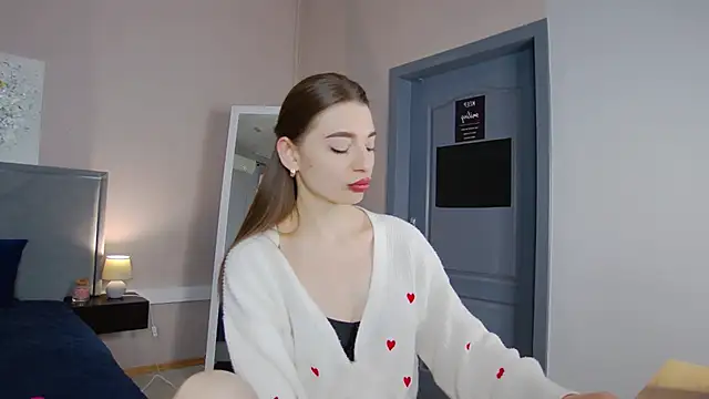 NicoleRosss online show from January 8, 2026, 8:27 am