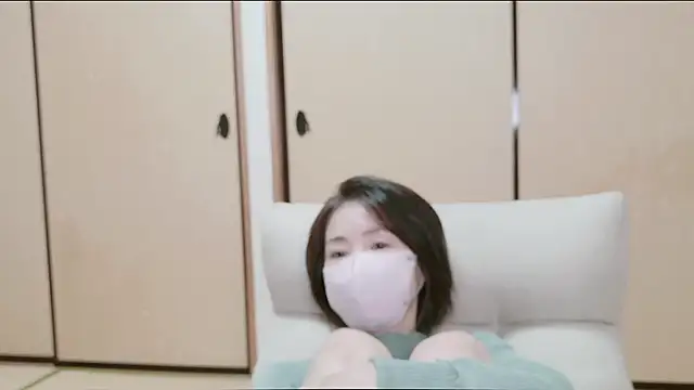 xxArisaxx online show from November 7, 2025, 1:11 pm