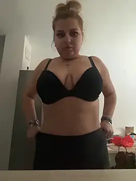 AllysonK online show from November 20, 2025, 1:44 pm